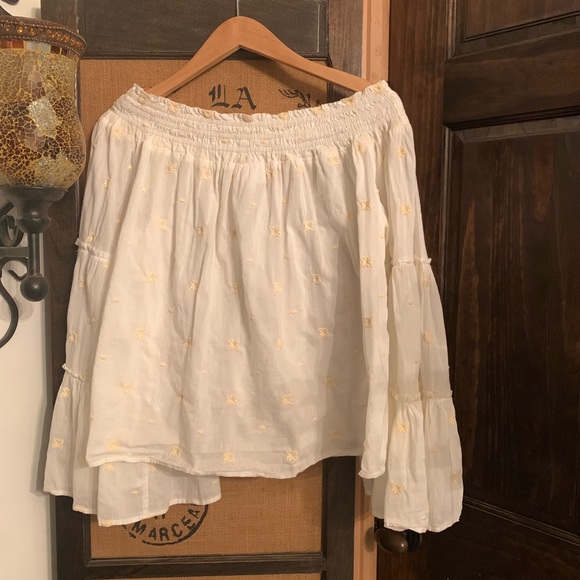 Shyanne Tops - Shyanne Off the Shoulder Top